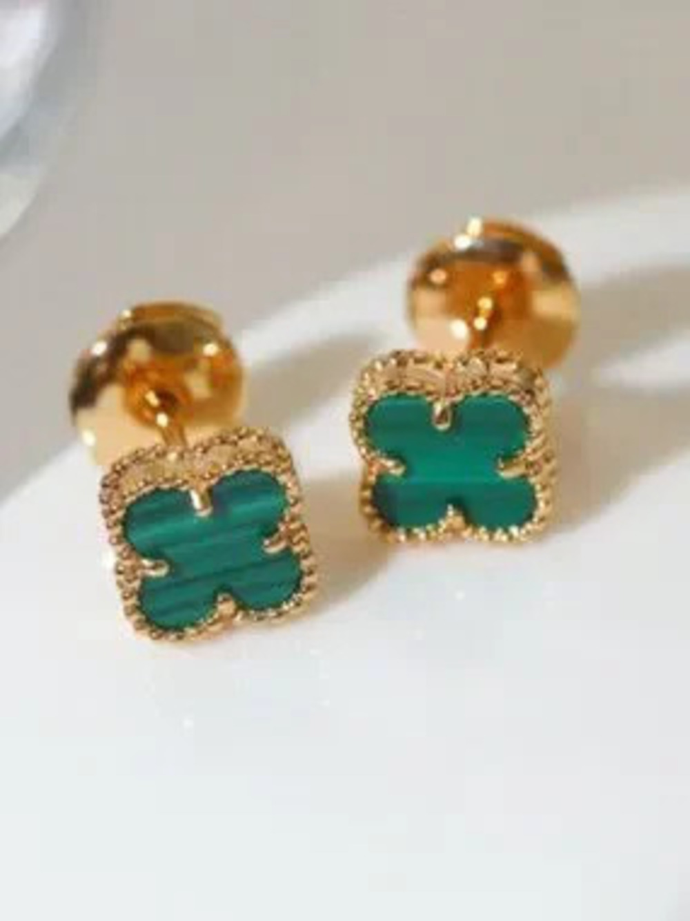 Van Cleef & Arpels green stud earrings